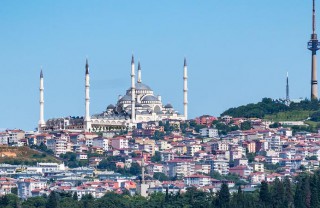Холм и мечеть Чамлыджа, Стамбул