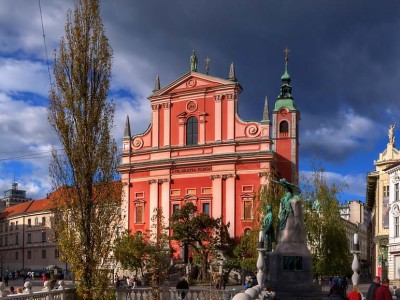 Францисканская церковь в Любляне