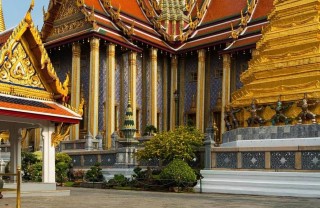 Большой дворец и Храм Изумрудного Будды
