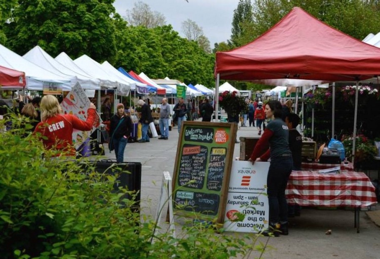 Рынок Trout Lake  Farmers Market в Ванкувер