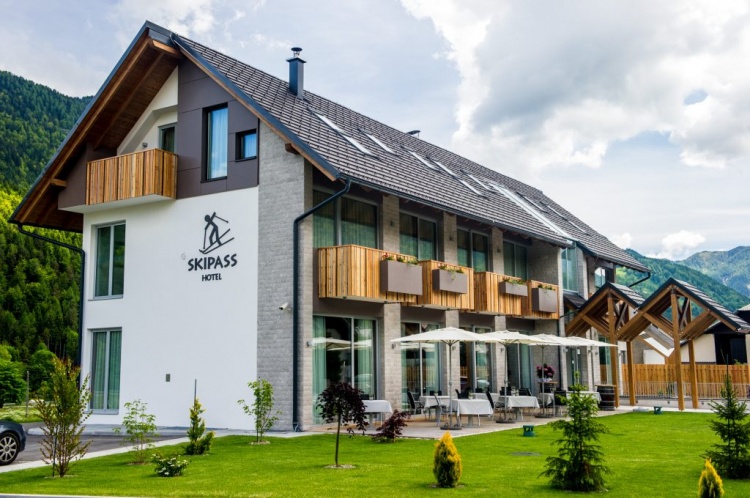 Отели в Краньска Гора, Skipass Hotel