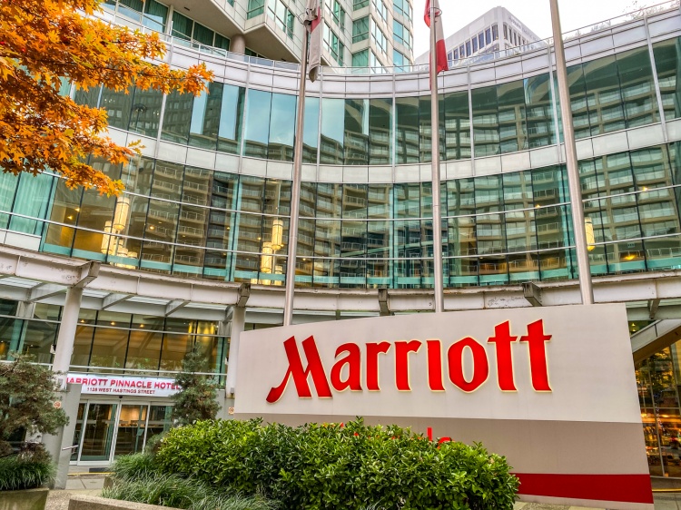 Отель Vancouver Marriott Pinnacle Downtown в Ванкувере