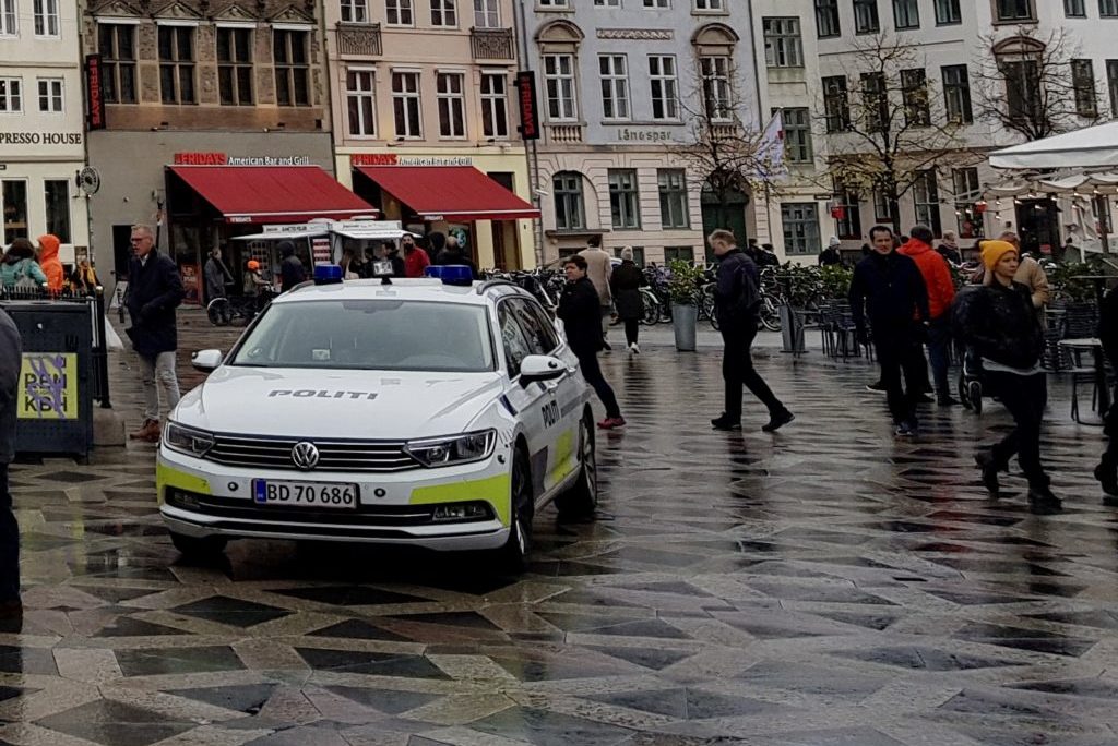 Безопасность поездки в Данию - Полилция в Дании