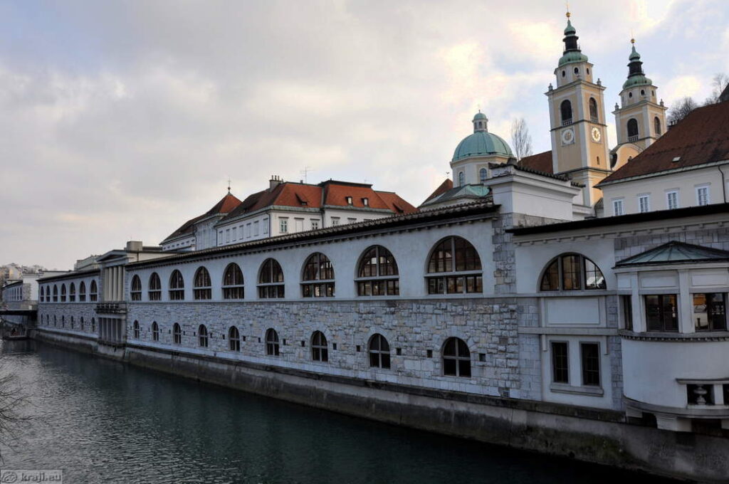 Рынок Любляны — Plečnik's Covered Market