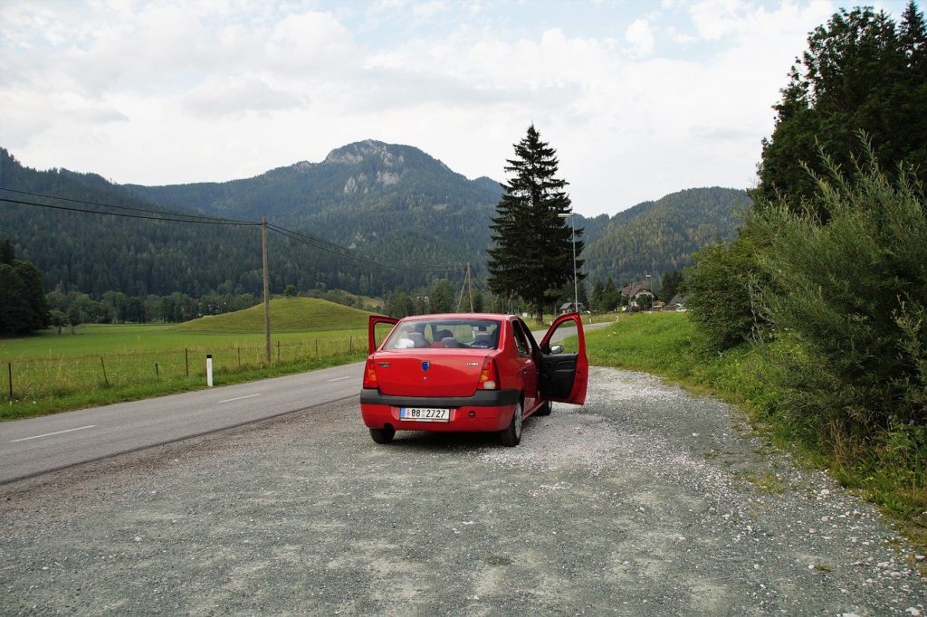Снять машину в Словении