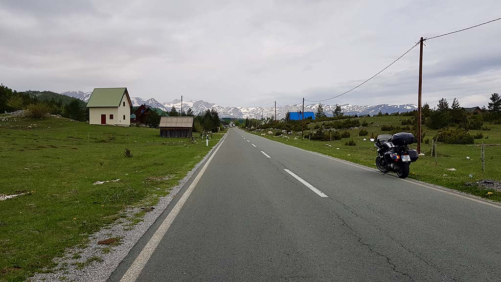 Дороги в Черногории, ПДД