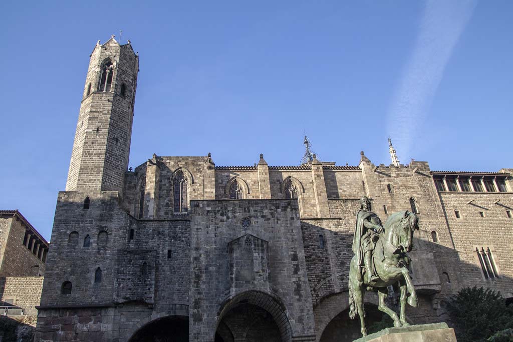 Дворец Palau Reial Major, Барселона