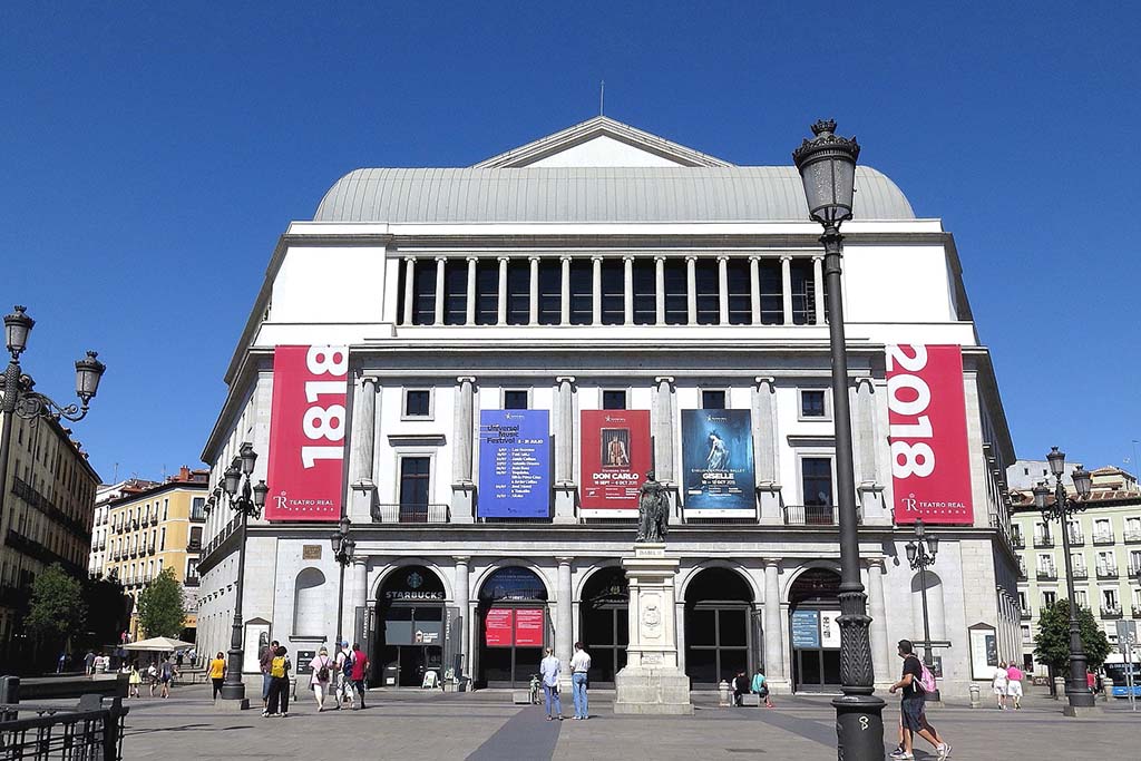 Достопримечательность Мадрида — Teatro Real