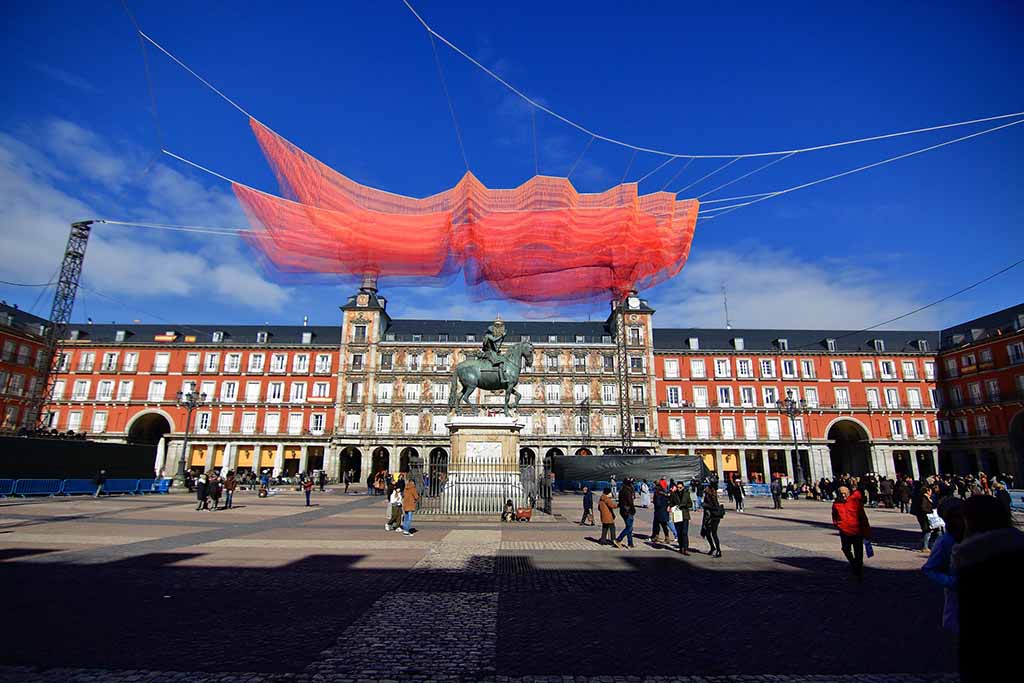 Plaza Mayor — центральная площадь Мадрида